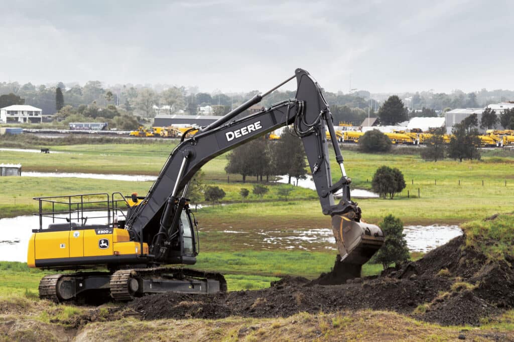 John Deere E300-II Mid-Size Excavator, ready to work package