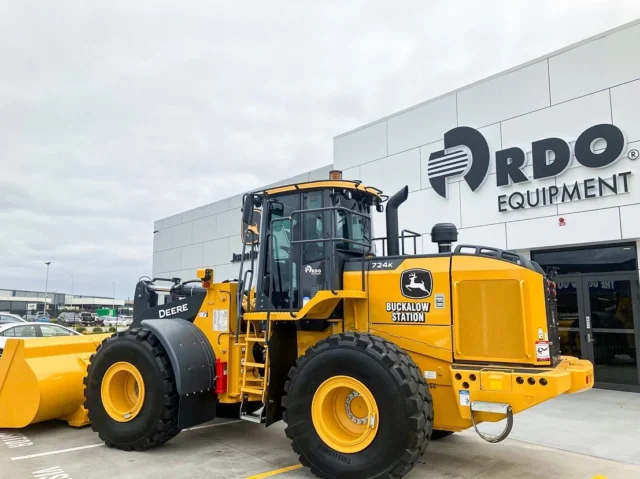 Another Deere heading to the Aussie outback 🚜

Thanks to the team at Buckalow Station for the purchase of their second Deere this year, a K Series Loader to join their 770GP Grader. Plenty of flood damage to get to work on in the area as a result of recent rains. 

Thanks to our Adelaide crew for another great machine prepped & out the door 👏 

#RDOequipmentau #VermeerAustralia #johndeereconstruction #johndeere #deere #earthmoving #heavyequipment #construction #civilconstruction #heavymachinery #heavyequipmentlife #constructionequipment #heavyequipmentnation #earthmovers #earthmovingequipment #heavyequipmentoperator #earthmover #equipment #constructionmachinery #dirtlife #machinery #earthmovingdaily #earthmovingaustralia #deeresighting #loader #wheelloader #outback #outbackaustralia