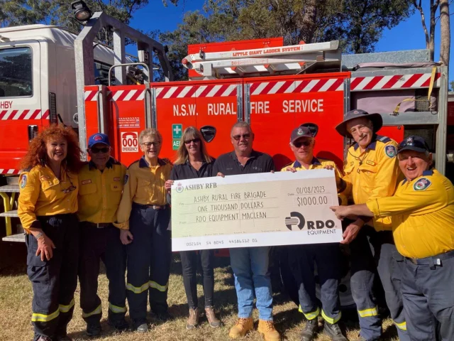 There are currently 23 active bushfires in the Clarence Valley, and Summer hasn't even started yet. 

As part of the RDO Community Giving program, our Maclean team chose to make a donation to the Ashby Fire Brigade, with Trevor and Kathy presenting them with a cheque. The brigade were extremely grateful and explained how the donation will assist them in purchasing more safety equipment for their volunteers.

Grateful to be able to give. 🤝

#RDOequipmentau