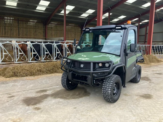 ✨New✨John Deere 865M Gator🐊delivered on the 1st September #73reg. This gator had full spec including radio, sun visors, full farm ready package, LED lights, beacon and in house interior light switch for those dark nights ahead! 

PDI’d and delivered by Gareth Williams & installed by Tom Bond, TAG Allscott👍

Thank you for the business🤝👍

#1stseptember #happycows🐄 #newgator #johndeeregator #4x4 #offroad #dairy #farming