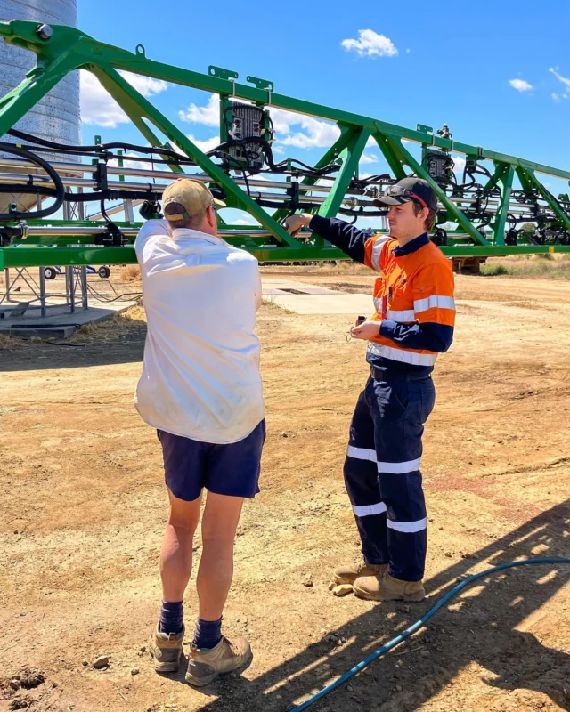 “He has a good rapport with customers and his knowledge is incredible.” 

Travis from RDO Biloela doing maintenance training with a customer on their sprayer. Proud to have technicians like Travis helping Aussie farmers and representing the RDO name 👏 

#TechTuesday #RDOequipmentau #johndeere #deere #agriculture #ag #aussiefarmers #farming #farmlife #farmingaustralia #australianagriculture #johndeeregreen #johndeeretractor #deeresighting #tractor