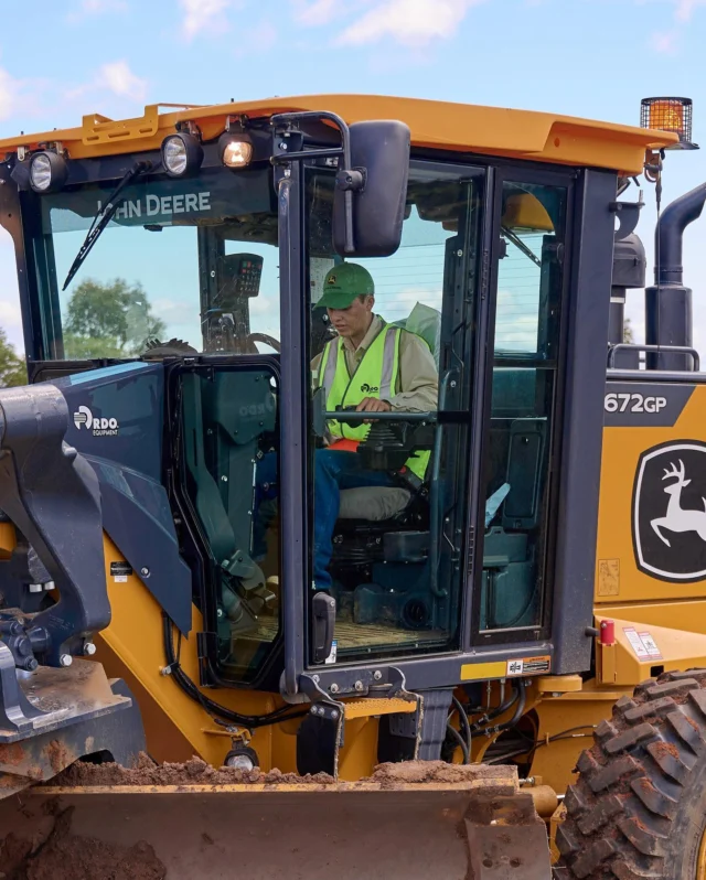 NEXT UP: RDO DIG DAYZ – TASMANIA 🚜

For the first time we’re bringing RDO Dig Dayz to our Tassie customers, showcasing the John Deere construction line-up from 25-27 October in Carrick. Link in bio for all the details & to register. 

#RDOequipmentau #RDODigDayz #johndeereconstruction #johndeere #deere #earthmoving #heavyequipment #construction #civilconstruction #heavymachinery #heavyequipmentlife #constructionequipment #heavyequipmentnation #earthmovers #earthmovingequipment #heavyequipmentoperator #earthmover #equipment #constructionmachinery #dirtlife #machinery #earthmovingdaily #earthmovingaustralia #deeresighting