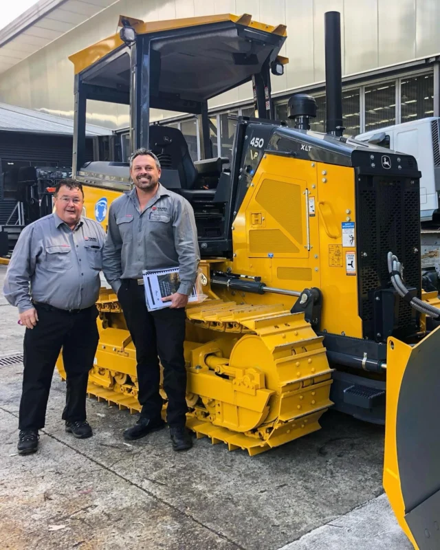 A special factory order - canopy John Deere 450P Tier III for Robert and the team at TAFE NSW 🚜
 
Very proud to be supporting TAFE NSW who will be providing mechanical training to a new generation of much-needed diesel fitters. Thanks to our Eastern Creek team.

•

#RDOequipmentau #johndeereconstruction #johndeere #deere #earthmoving #heavyequipment #construction #civilconstruction #heavymachinery #heavyequipmentlife #constructionequipment #heavyequipmentnation #earthmovers #earthmovingequipment #heavyequipmentoperator #earthmover #equipment #constructionmachinery #dirtlife #machinery #earthmovingdaily #earthmovingaustralia #deeresighting #dozer #bulldozer