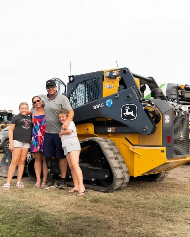 Welcome to the RDO family 🥳 the Conspec Group family. Enjoy your new 331G! 

#RDOequipmentau #JohnDeere