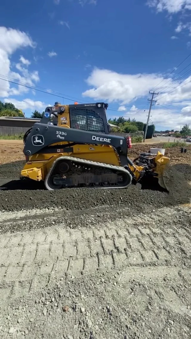 Demo time with Sheriff Civil Contracting in Launceston, Tasmania, with the team trying out the 333G Compact Track Loader, being used here to build a road for a new subdivision. 🏘️ 

#RDOequipmentau #johndeereconstruction #johndeere #deere #earthmoving #heavyequipment #construction #civilconstruction #heavymachinery #heavyequipmentlife #constructionequipment #heavyequipmentnation #earthmovers #earthmovingequipment #heavyequipmentoperator #earthmover #equipment #constructionmachinery #dirtlife #machinery #earthmovingdaily #earthmovingaustralia #deeresighting