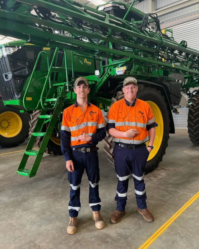 Talk about ending the year strong! Our technicians from all over have been on fire this week, celebrating receiving their Certificates just before Christmas. 👏 

Congratulations to –

📍 Dalby – Henry and Anthony, Cert III in Automotive Electrical Technology

📍 St George – Lachlan and Toby, Cert II in Automotive Underbody Technology

📍 Toowoomba – Kym, Cert III in Automotive Sales (Parts Interpreting)

Well done to you all! 

#RDOequipmentau