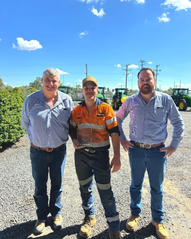 A huge shout out to our technicians across multiple branches this #TechTuesday who have recently completed their agricultural mechanical / mobile plant studies to become qualified technicians! They include –
 
➖Travis Yeo – RDO Goondiwindi
➖Kaleb Manwaring – RDO Biloela
➖Brock Smith – RDO Lismore

Well done gentlemen, we’re all very proud! 👏
 
#RDOequipmentau