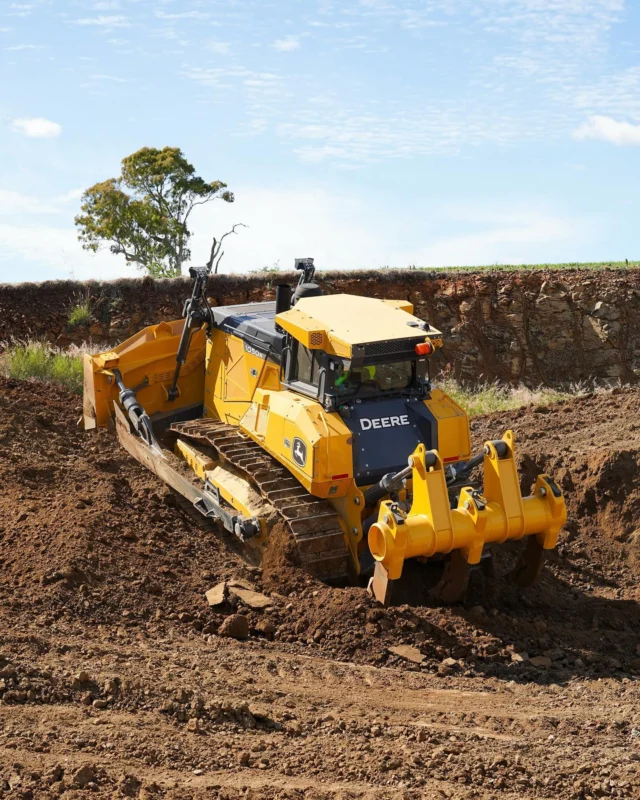 A taste of RDO Dig Dayz this week in Toowoomba – the ultimate place to demo all our construction gear in one go. 🔥

A huge thank you to those customers who have joined us so far and those still to come, and of course our team and industry partners. See you tomorrow for our final day. 👊

#RDOequipmentau #RDODigDayz