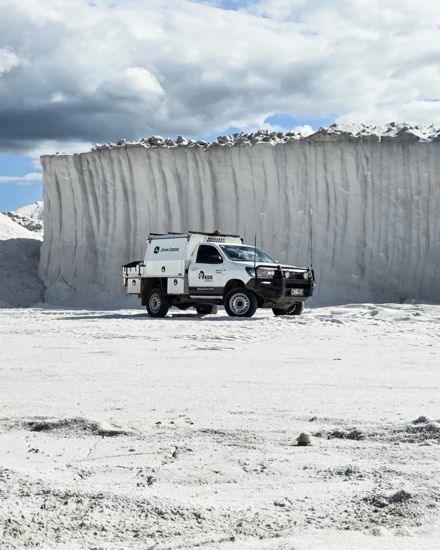 On a farm one day and salt crystalliser pond the next. 🧂

Our Biloela team have been back visiting one of our customers salt mining in north Queensland, providing the much-needed back-up support for machines working in harsh conditions like this. It’s not uncommon for the salt to set like concrete and interfere with the operation. 
 
The customer expects to harvest 250,000 tonnes of salt this season, adding to their stockpile of over 500,000 tonnes. 
 
📸 Mitch, RDO Biloela

#RDOequipmentau