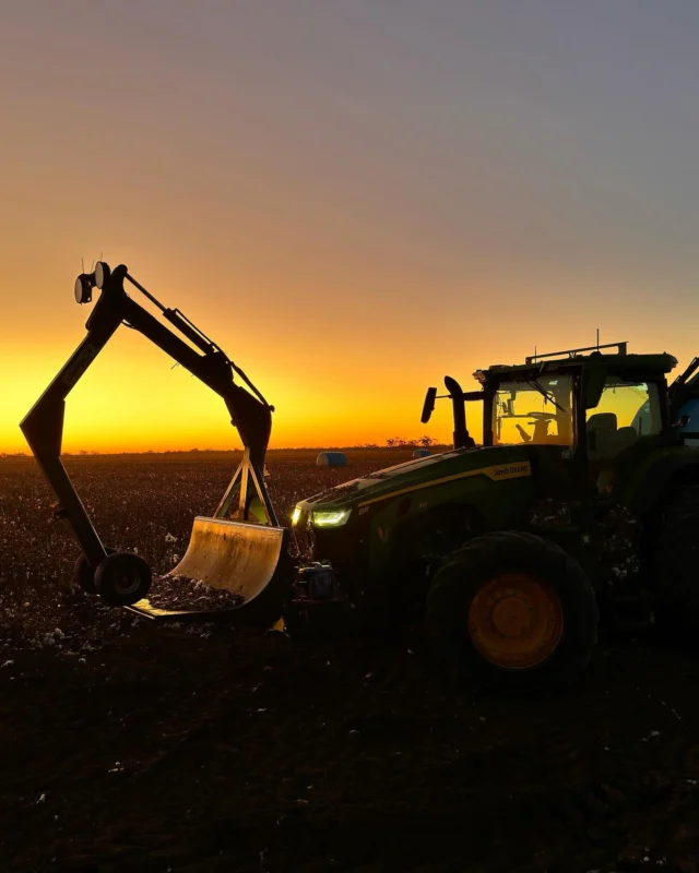 The sun going down on Keytah Station in Moree. 🥹

Tag us in your equipment sunset shots so we can share. 🤌

#RDOequipmentau