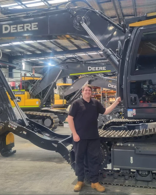 "I believe it's important to work in and support these industries because earthmoving, construction and forestry allow the world to constantly evolve."

Congratulations to Matthew Guintini from RDO Sydney, who is a finalist in the Parts Apprentice category for this year’s @johndeereaunz Technician Awards. 👏🏆