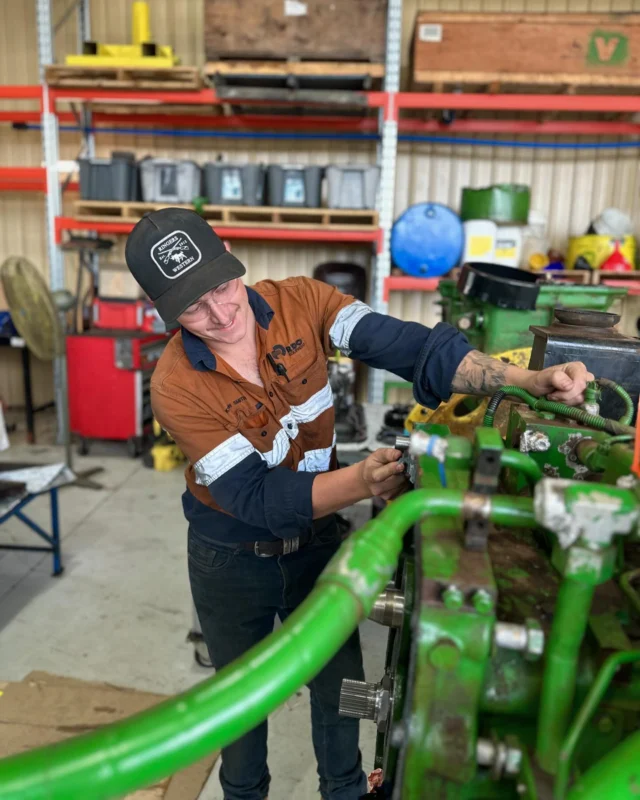 #WorkshopWednesday at RDO Gympie 🔧 Kyron here working on putting a new transmission into this 7230R tractor which involves removing the cab and splitting the machine into a LOT of pieces.