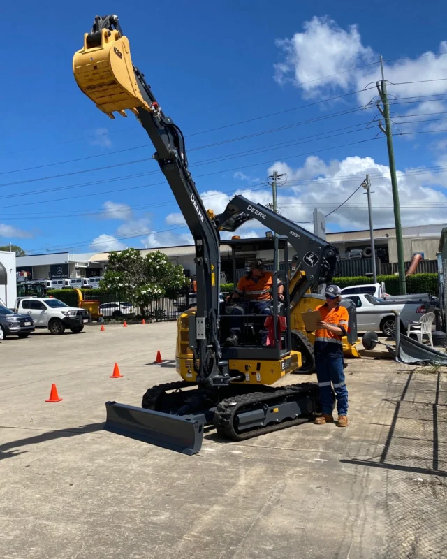 Training in action! 🎓 Our John Deere Systems Diagnostic Course equips service techs with essential skills in Service ADVISOR, electrical/electronic diagnostics, and hydraulic/hydrostatic diagnostics. 🔧

📷 Ken Nicklas